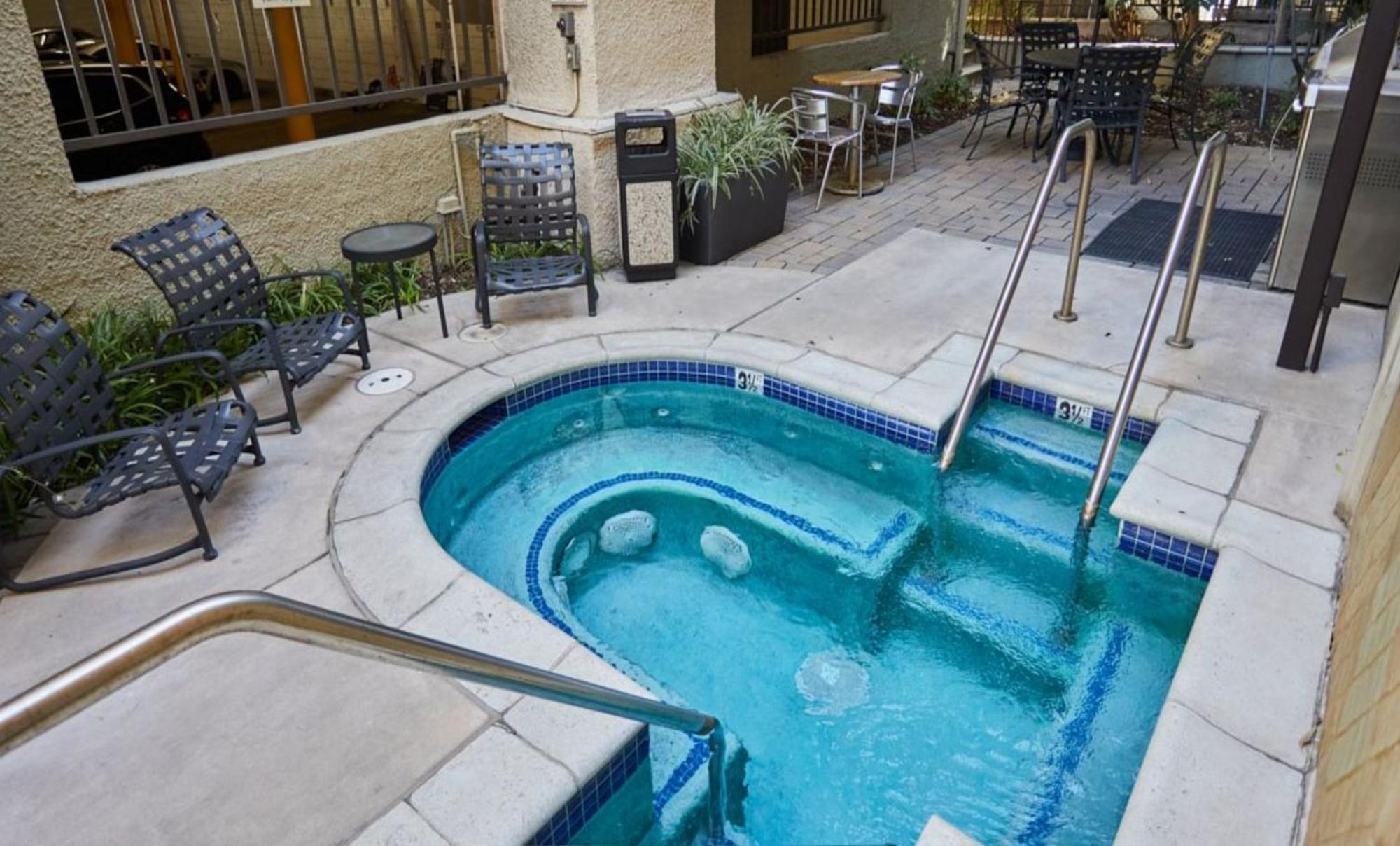 Beverly Hills Chic 2 Bed 2Bath With Patio And Parking 309 Los Angeles Exterior foto